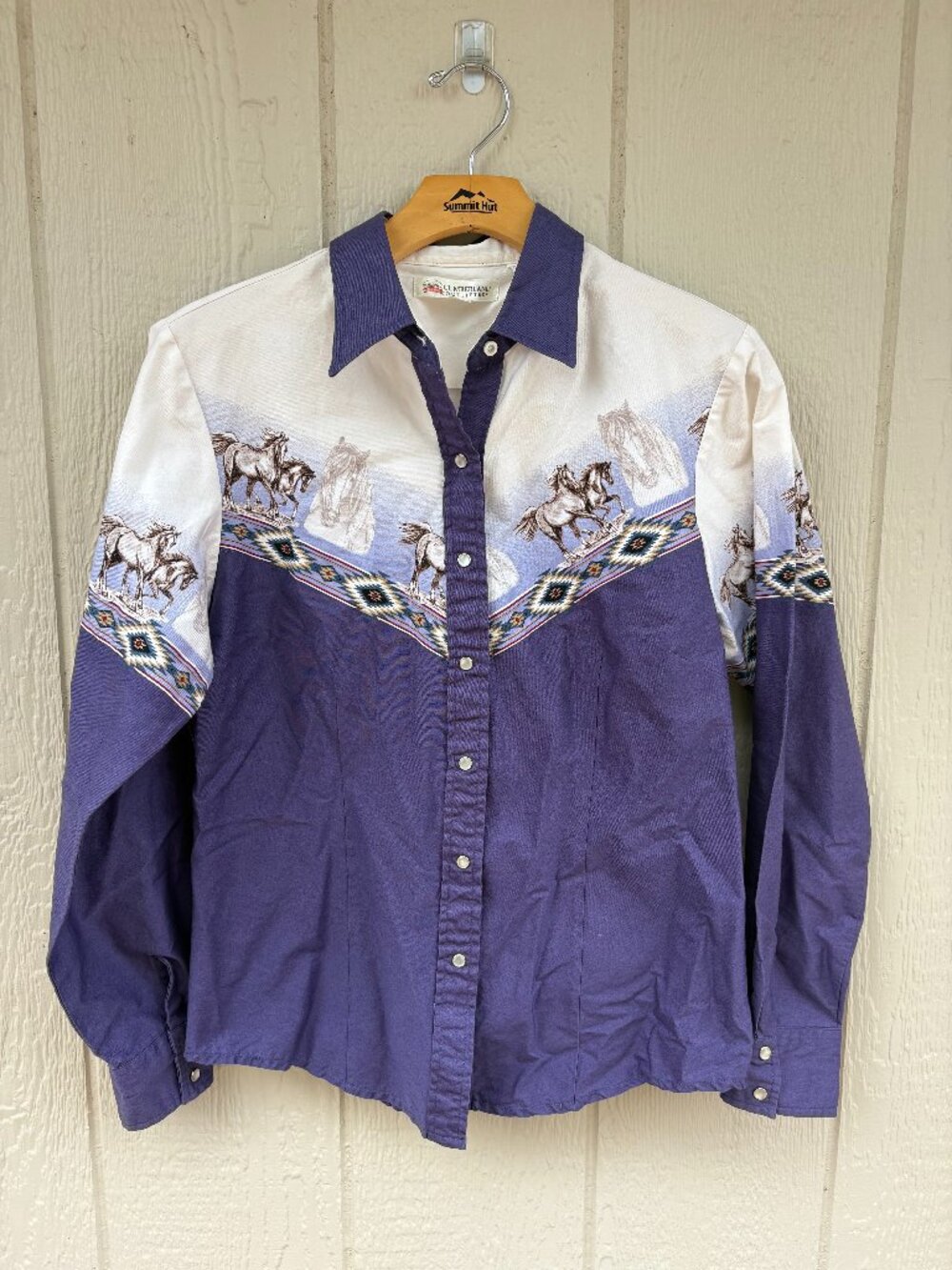Cumberland Outfitters Pearl Snap Shirt Women's Medium Purple Horse Print Aztec